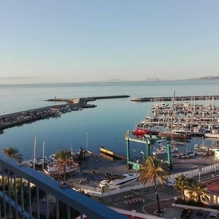 Apartament Vista Al Faro Estepona Zewnętrze zdjęcie