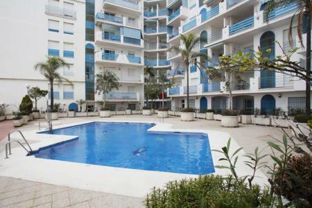 Apartament Vista Al Faro Estepona Zewnętrze zdjęcie